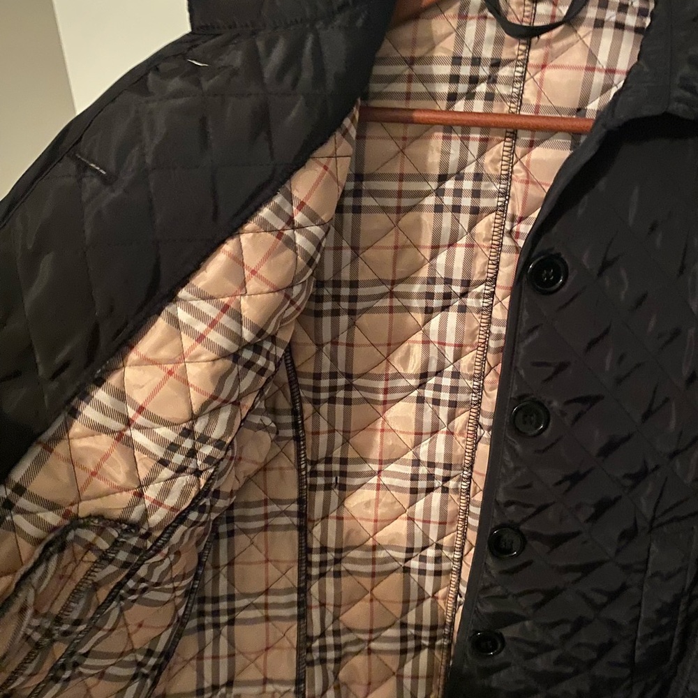 Burberry - Picture 7 of 8